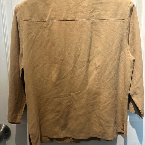 Vintage Anna and Frank 100% Silk Blouse Button Up SZ Small Tan With pockets - Picture 5 of 8
